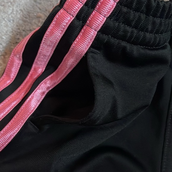Adidas Tracksuit - Pink and Black 3 Stripe 2pc Set - Toddler Girls Size - Picture 11 of 11
